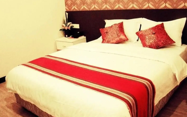 Adel Hotel