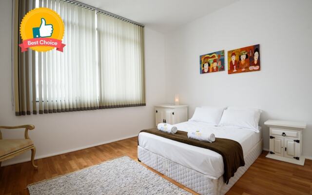 All in Rio- Praia e Charme no Leme