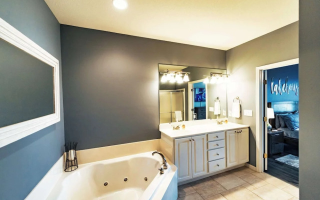 Happy Haven @ Lands End 3 BDR Resort Condo!