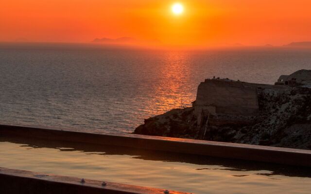 Old Castle Oia