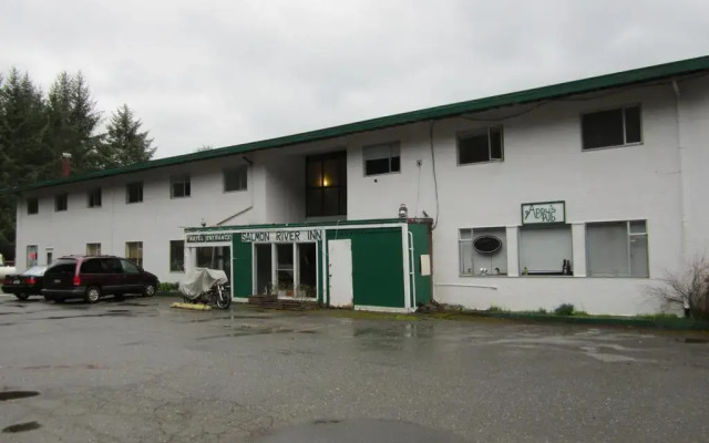 Salmon River Inn