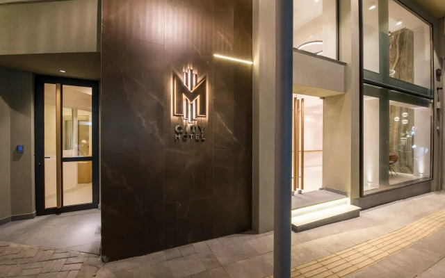 M City Hotel