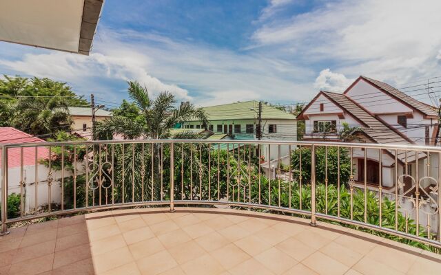 Tewaree Villa - Pattaya Holiday House Walking Street