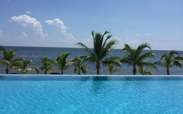 Tu Mirada al Mar Beachfront Tower & Spa