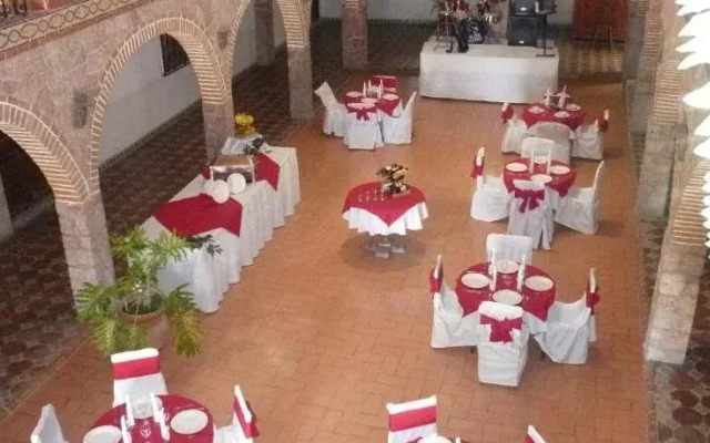 Hotel Colonial