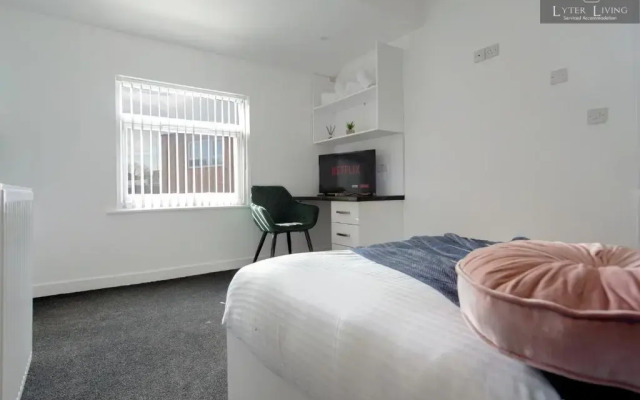 Leicester's Lyter living Serviced apartments Opposite Leicester Railway Station