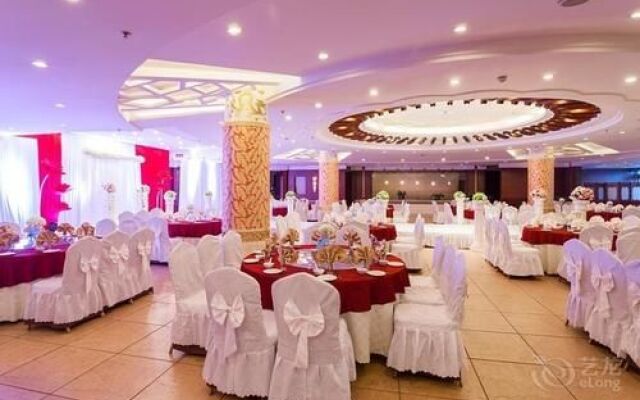 Changchun Overseas Chinese Hotel