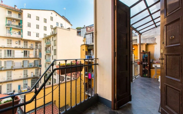 Bright Mini Apartment Valentino