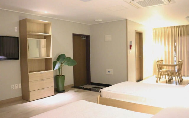 Yilin Pension