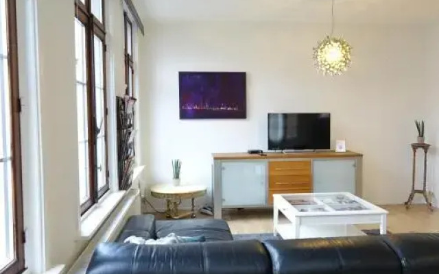 Catherina At Friday - Bnb Antwerp Historic City Centre - Free Parking Garage