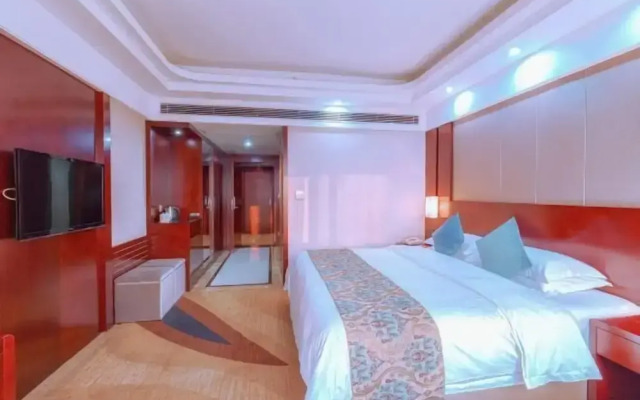Royal Hotel