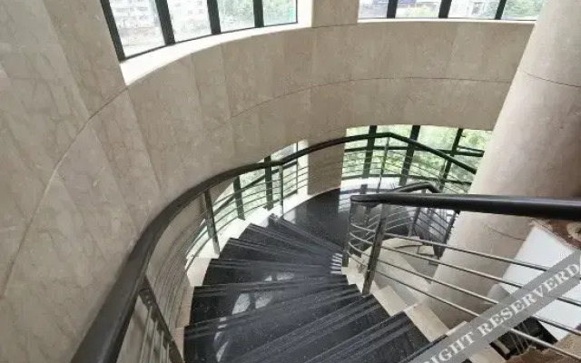 Yiju Hotel (Shanghai Chest Hospital Branch)