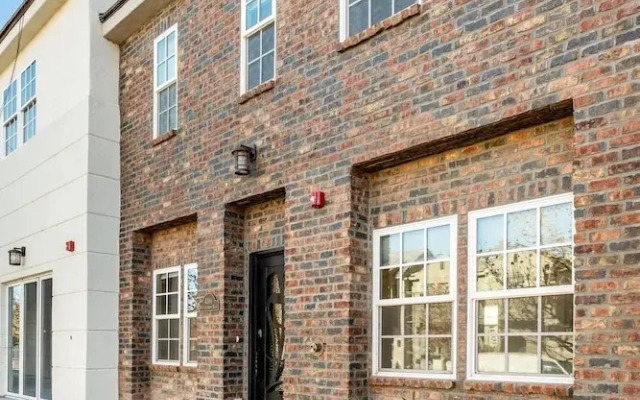 Zion's Haven #f4 4 Bedroom Townhouse