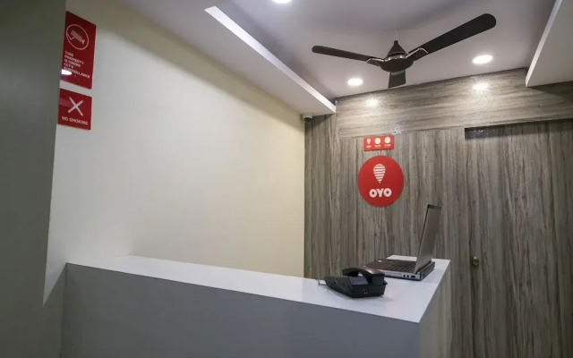 OYO 11842 Hotel Sri Sai Grand Inn