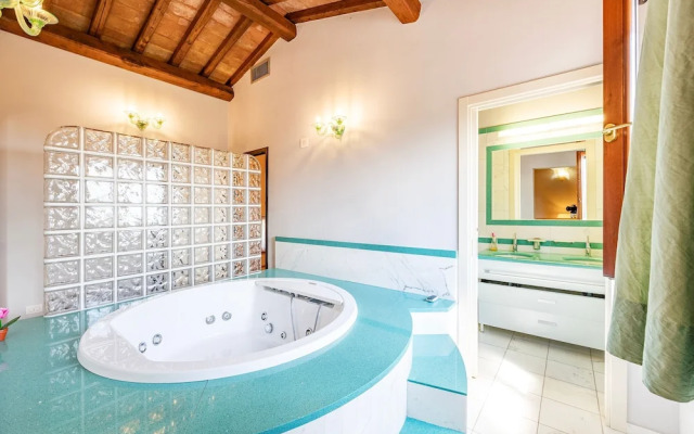 Pool Villa Angela Whirlpool