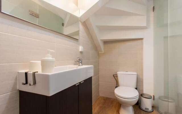 Lisbon City Sweet Studio