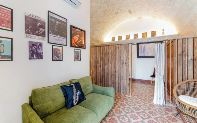 Jazzy House In Historic Centre
