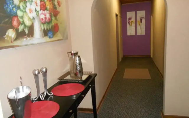 @Four Guest House Brits