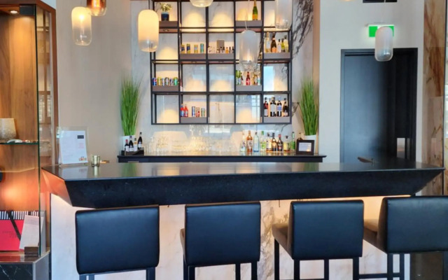 Grand Times Hotel Laval - Centropolis