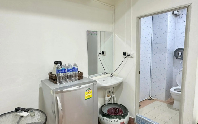 Longzhu Guesthouse