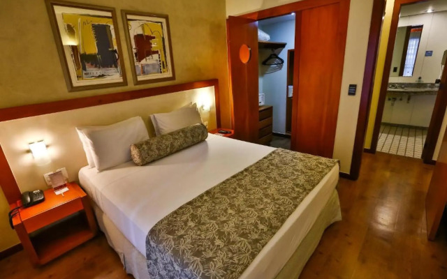 Metropolitan Hotel by Atlantica
