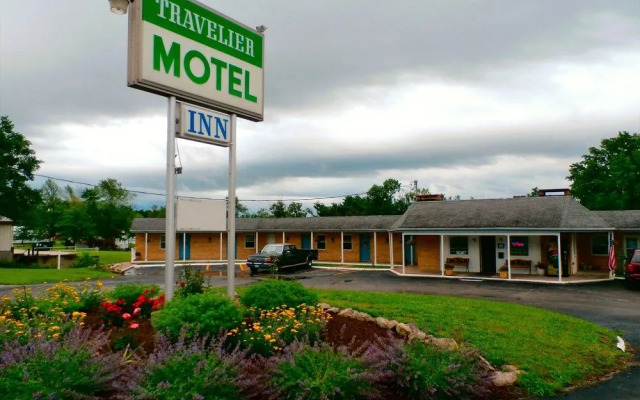 Travelier Motel