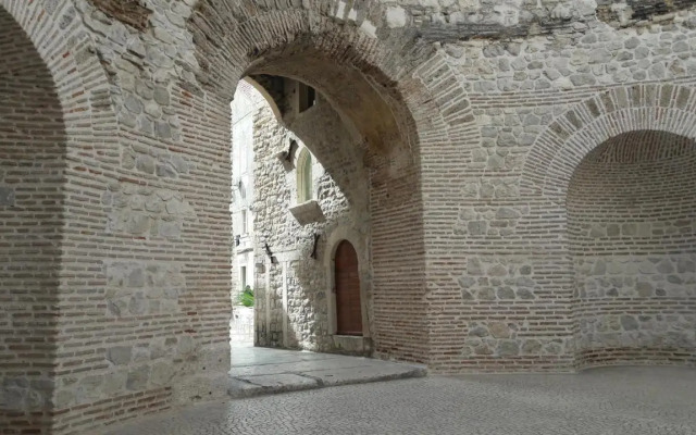 Peric Rooms
