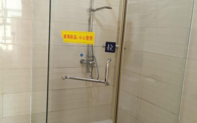 Long Fu Hotel – Bathroom – Shenzhen