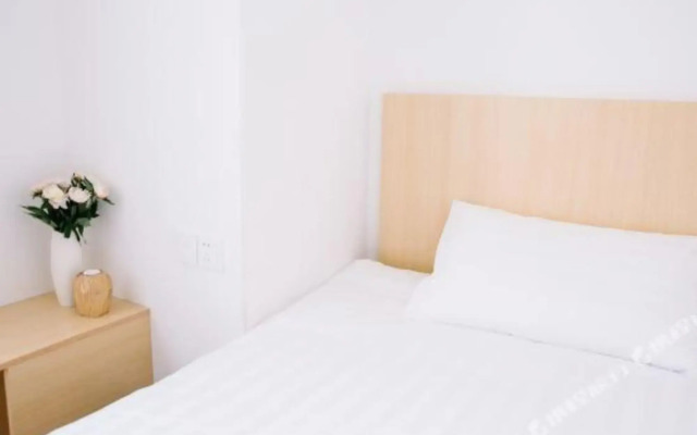 Qingzhu Huaduo Express Hotel (Qingdao Tongfu Road Women's and Children's Hospital)