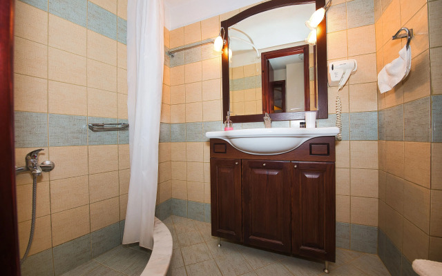 Anemoessa Traditional Village Hotel