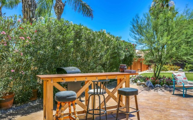 Poolside Sanctuary With Patio, Hot Tub & Firepit 3 Bedroom Home