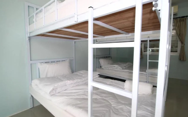 Angel Service Apartment Patong Beach