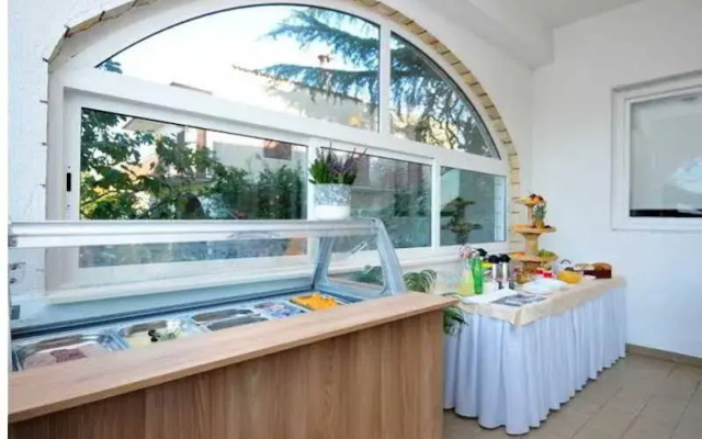 Rooms & Restaurant Matanovi Dvori