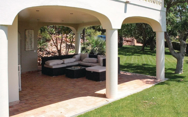 Stunning Home in Silves With Wifi and 4 Bedrooms