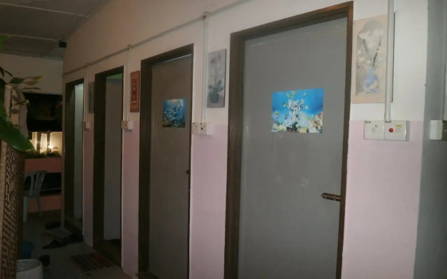 River One Residence - Hostel