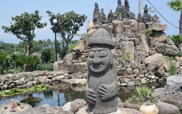 The Freedom - Hostel