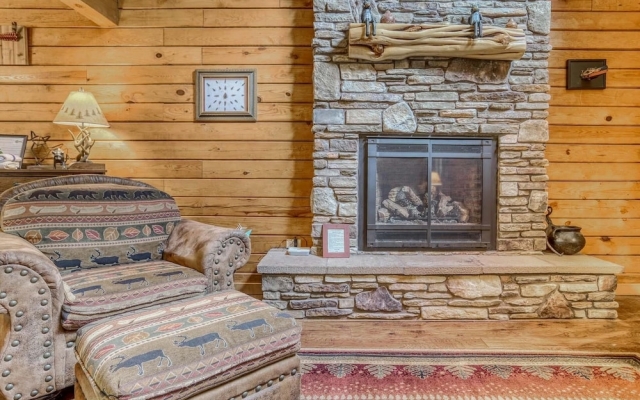 Zigzag Mountain Lodge