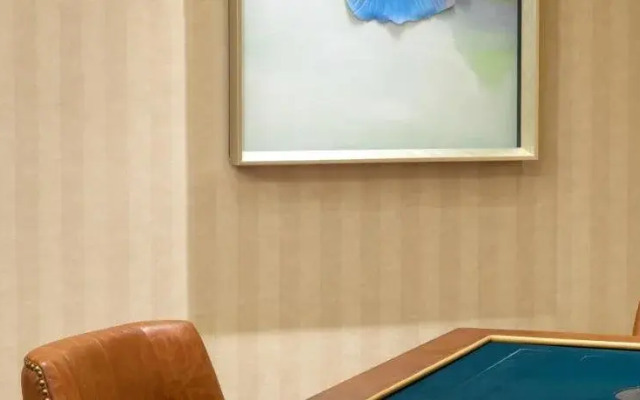 Zhixin Holiday Hotel