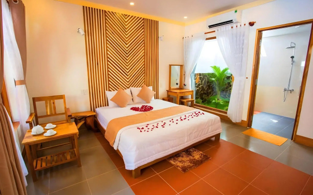 Little Garden Bungalow