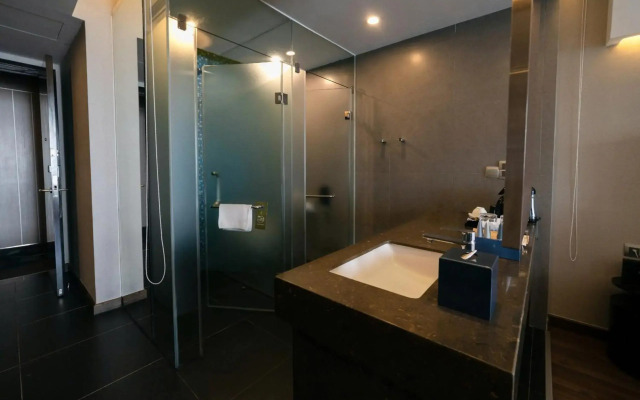 Novotel Suites Hanoi