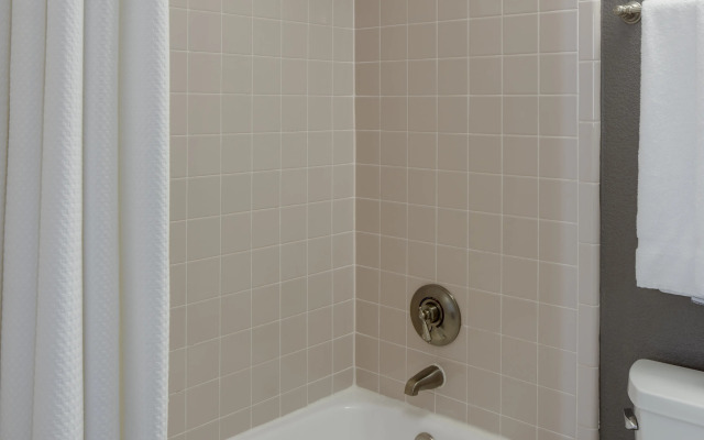 Courtyard by Marriott Boston Logan Airport