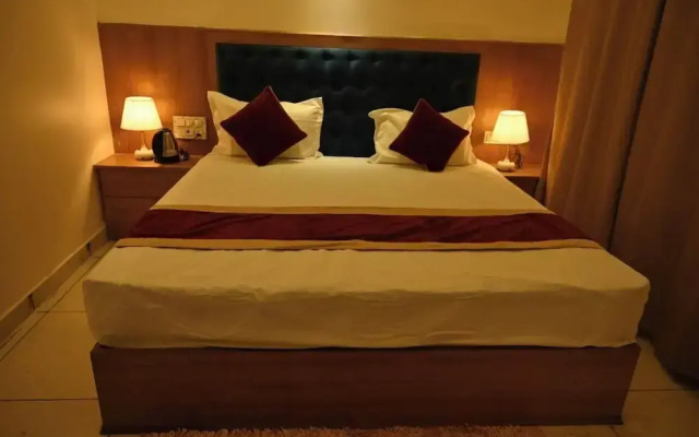 Shiva Palace by Golden Leaf Hotels