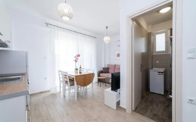 Kleoniki & Irida Residential Complexes