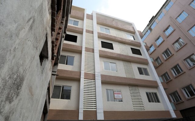 OYO 10064 Home Bright 3BHK Gulabh Bagh