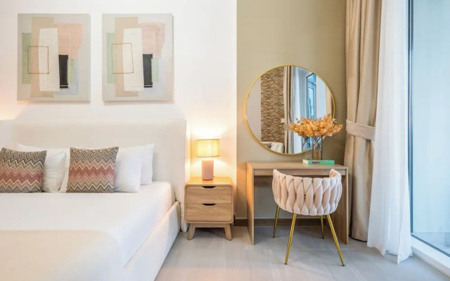 Exclusive 1BR Urban Oasis Canal