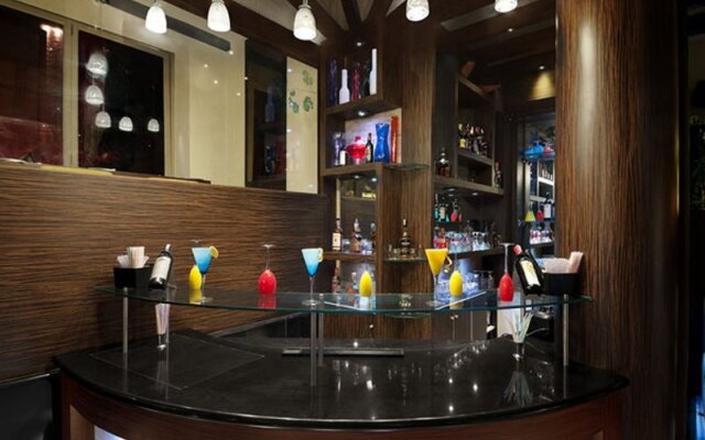 Halcyon Condominiums
