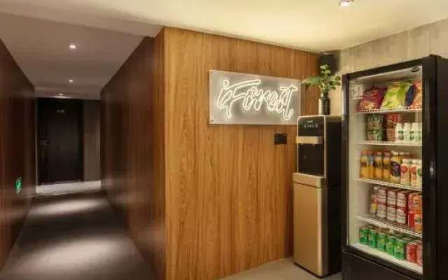One Forest Youth Hostel (Shanghai Overseas)