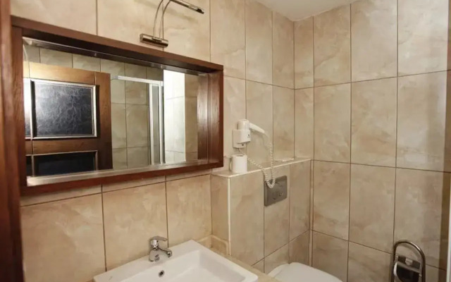Dreamlife Hotel