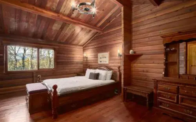 Creekside Cabin