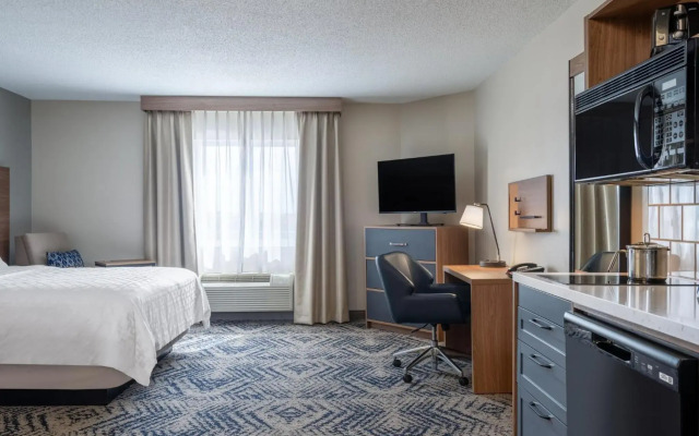 Candlewood Suites Rockford by IHG